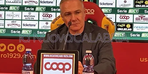 images Catanzaro-Spezia, il tecnico Alvini: "Abbiamo giocato in uno stadio fantastico"