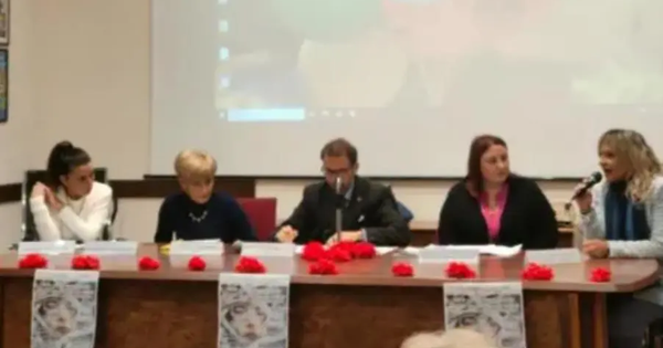 Violenza di genere: continua l'impegno del "Siciliani-De Nobili" e de “La voce della legalità" di Catanzaro images Violenza di genere: continua l'impegno del "Siciliani-De Nobili" e de “La voce della legalità" di Catanzaro