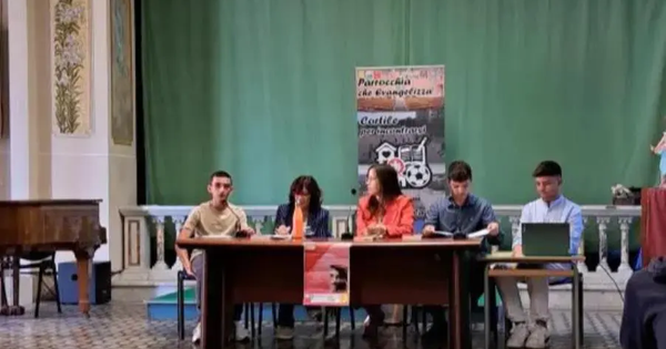 Gutenberg 2024, il liceo Salesiano di Soverato ospita le scrittrici Marascia e Mazzoni images Gutenberg 2024, il liceo Salesiano di Soverato ospita le scrittrici Marascia e Mazzoni