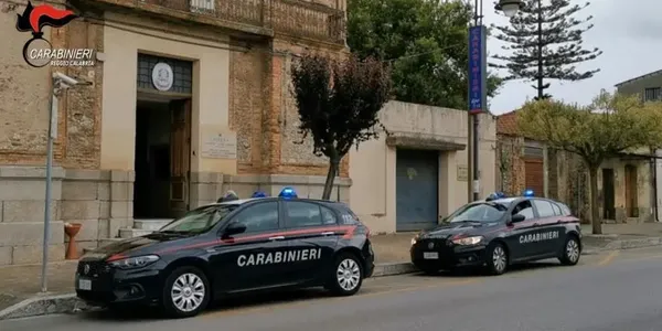 images Aggrediscono e minacciano un giostraio per impedirgli di lavorare a Taurianova: 2 arresti