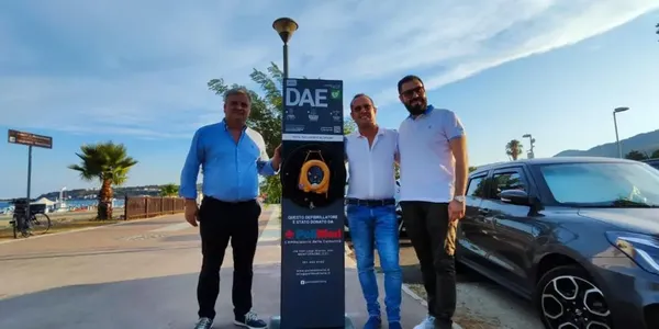images Montepaone ha il primo lungomare cardio protetto del Basso Jonio grazie a 2 defibrillatori donati da POLIMED