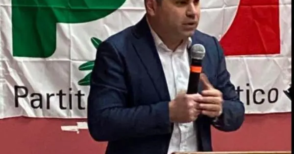 Incontri bilaterali Fiorita-Pd catanzarese: martedì un nuovo round e tanti punti da chiarire images Incontri bilaterali Fiorita-Pd catanzarese: martedì un nuovo round e tanti punti da chiarire