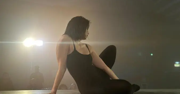 “Landscape” di Elena Antoniou: un viaggio poetico nel corpo-paesaggio images “Landscape” di Elena Antoniou: un viaggio poetico nel corpo-paesaggio