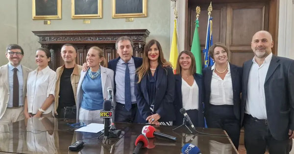 Catanzaro, ecco la nuova Giunta (NOMI e DELEGHE) images Catanzaro, ecco la nuova Giunta (NOMI e DELEGHE)