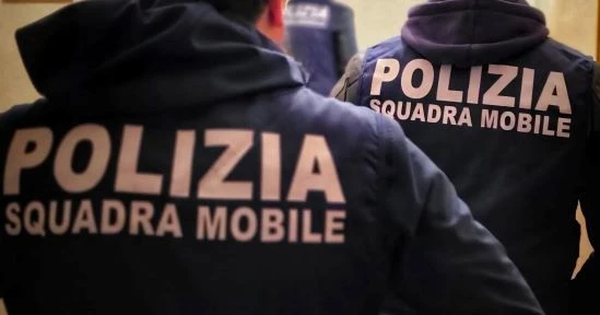 Movida a Catanzaro, sanzionati 3 locali per musica ad alto volume oltre l’orario consentito images Movida a Catanzaro, sanzionati 3 locali per musica ad alto volume oltre l’orario consentito