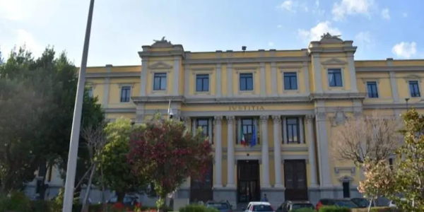 images Catanzaro, la Cassazione annulla la condanna di un imprenditore per bancarotta fraudolenta