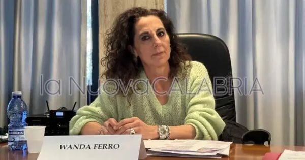 images Continua la campagna informativa di FdI: oggi gazebi a Soverato e Squillace