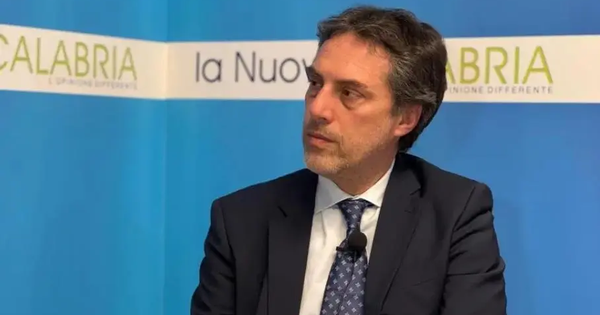 Poliziotti feriti a Catanzaro, Fiorita: "La vicinanza non è mai venuta meno" images Poliziotti feriti a Catanzaro, Fiorita: "La vicinanza non è mai venuta meno"