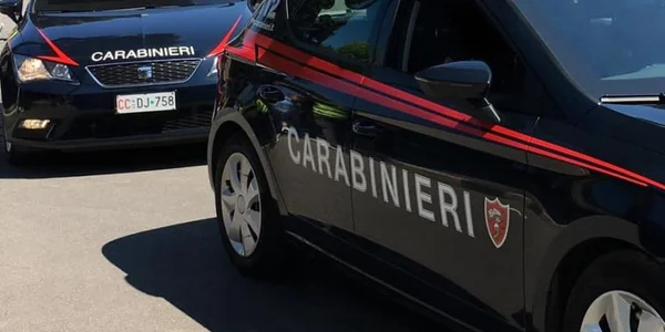 images Rubavano auto tra Botricello, Cropani e Sellia: arrestati in 2 dopo un inseguimento sulla 106