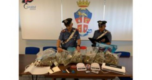 images Rende, 32enne con 3 chili di droga: arrestato 