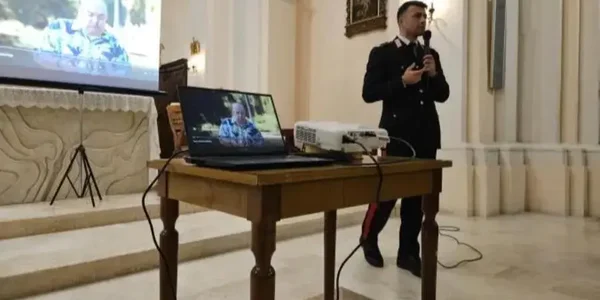 images Truffe agli anziani, a Tiriolo e Squillace i consigli dell'Arma su come difendersi 