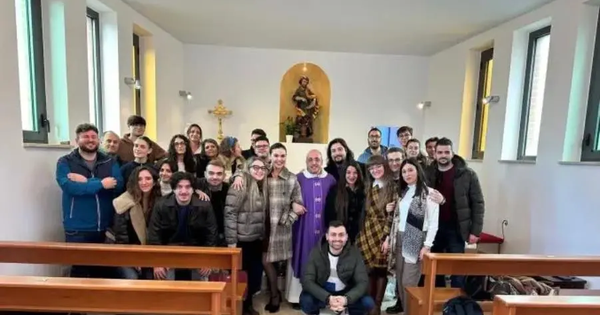 Catanzaro, all'UMG la messa per gli universitari, don Corapi: "Siate pieni di speranza" images Catanzaro, all'UMG la messa per gli universitari, don Corapi: "Siate pieni di speranza"