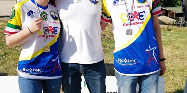 images Campionati italiani tiro di campagna. Gli Arcieri del club Lido sul tetto d'Italia: doppio successo per i fratelli Poerio Piterà   