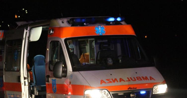 images Lamezia, gli scoppia un petardo in mano: perde cinque dita un 24enne