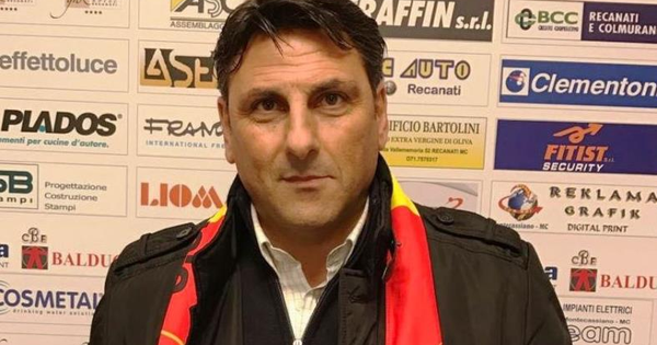 images Us Catanzaro 1929, l'ex attaccante giallorosso Antonio Soda non ha dubbi: "Le Aquile sono forti, e se il calcio riparte, ai play-off possono dire la loro"