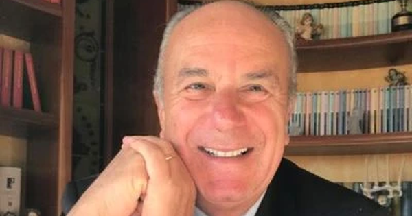 images Cimino: "Ester, la principessa di Marina. Ester Puleos, la professoressa bella"

