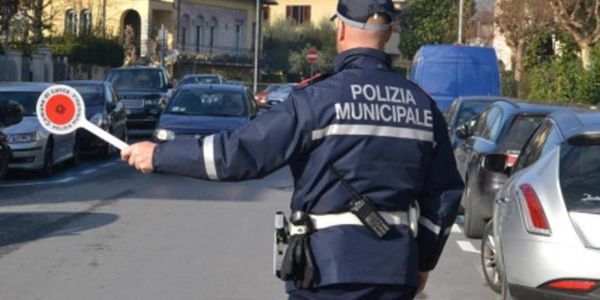 images Amato, dodicenne aggredito da vigile urbano: scatta la denuncia e il sindaco condanna il gesto 