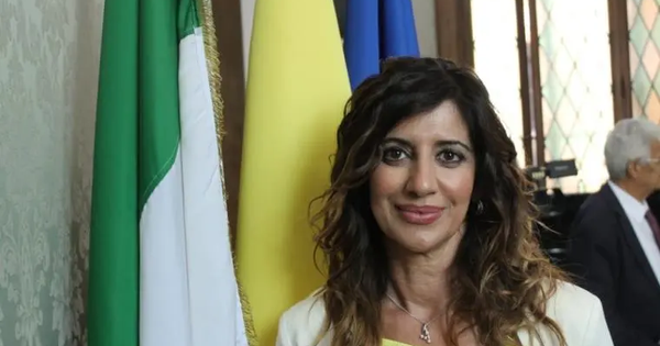 images Classifiche positive Aou Dulbecco, Iemma: "Confermato il valore delle professionalità e integrazione, ora avanti sul nuovo ospedale"