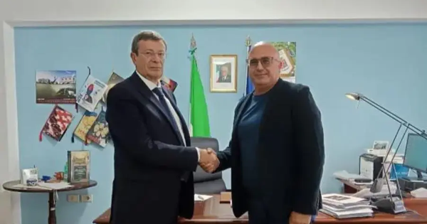 Criminalità giovanile, il giudice onorario del tribunale per i minorenni Massimo Barbieri incontra il prefetto di Vibo images Criminalità giovanile, il giudice onorario del tribunale per i minorenni Massimo Barbieri incontra il prefetto di Vibo