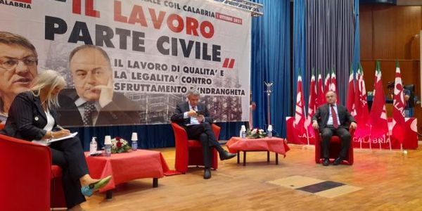 Regionali. Gratteri: "Non votate chi ha promesso di votare i vostri figli" images Regionali. Gratteri: "Non votate chi ha promesso di votare i vostri figli"
