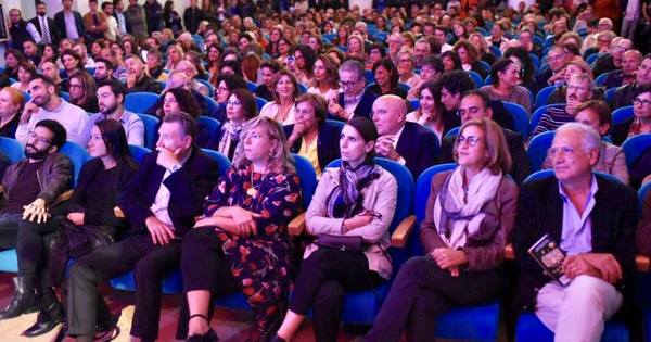 images Antigone, soffia ancora quel bel "Vento della parola antica"