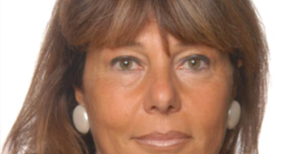 images IL CASO/ Il commissario dell'Asp di Cosenza nomina come consulente (gratuito) la figlia, poi si pente. Ne arrivano comunque altri due da 70 mila euro