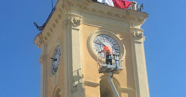 images Coronavirus. A Corigliano Rossano la speranza e il tricolore sventolano sui monumenti cittadini
