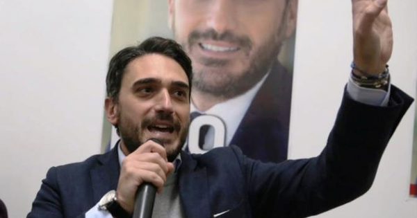 images Pd Catanzaro ai ferri corti: c'è l'ipotesi di autoconvocazione dell'Assemblea cittadina 