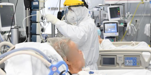 images Covid Calabria. Dopo settimane i reparti di area medica tornano sotto la soglia critica 