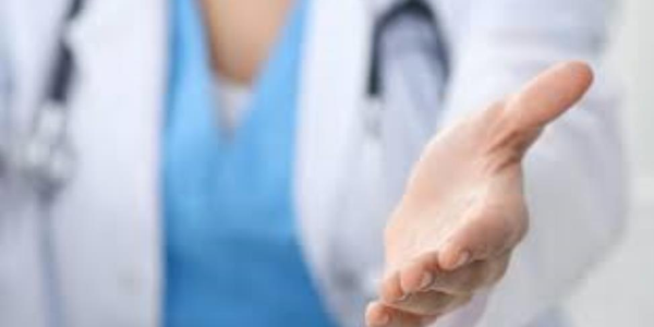 images La buona sanità. Gareri: "Il mio grazie ai 'dispensatori' di umanità dell'ospedale di Catanzaro e a quelle mani che sanano"