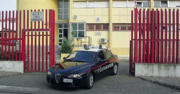 images Torre Melissa (Kr), mancata sorveglianza sanitaria e lavoratore senza contratto: multa di 7500€ per un bar

