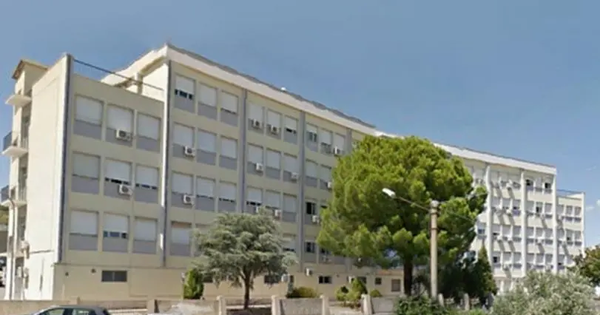 Diciottenne folgorato a Soverato: grave in ospedale images Diciottenne folgorato a Soverato: grave in ospedale