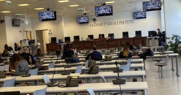 images Rinascita Scott. La ricusazione vale solo per un imputato: il processo va avanti 
