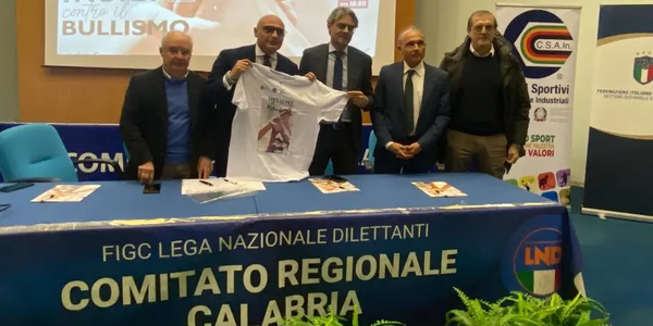 images A Catanzaro un progetto didattico tra Figc e CsaIn per arginare il fenomeno del bullismo tra i giovani
