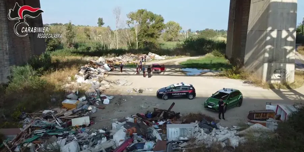 images Sequestrate a Gioia Tauro due discariche abusive con amianto, rifiuti industriali e pericolosi