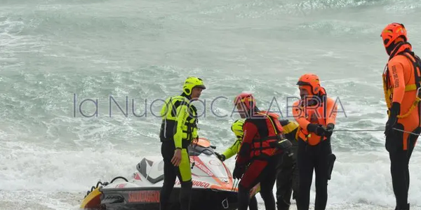 images Naufragio di Cutro, rinviata al 12 maggio l'udienza sui ritardi nei soccorsi 
