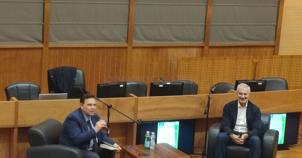 images Catanzaro, Gianrico Carofiglio all'Università Magna Graecia: il dialogo su "Lingua e potere"