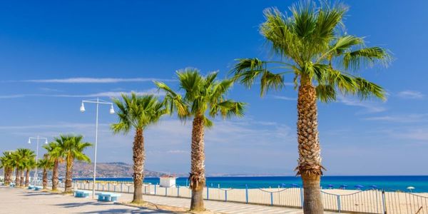 Soverato. Inizia il countdown per il grande spettacolo delle fontane danzanti images Soverato. Inizia il countdown per il grande spettacolo delle fontane danzanti