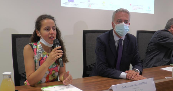 Nasce in Calabria 'Farmaberg', la bevanda al bergamotto per prevenire il colesterolo images Nasce in Calabria 'Farmaberg', la bevanda al bergamotto per prevenire il colesterolo