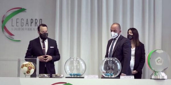 Us Catanzaro 1929, la lunga attesa per la prima gara dei quarti di finale e il richiamo della tifoseria images Us Catanzaro 1929, la lunga attesa per la prima gara dei quarti di finale e il richiamo della tifoseria