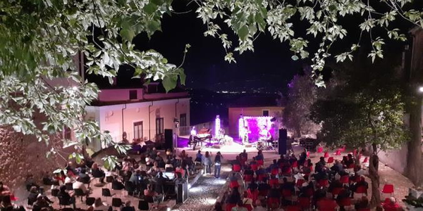 images Cerisano. Partenza "con il botto" per il 27esimo Festival delle Serre
