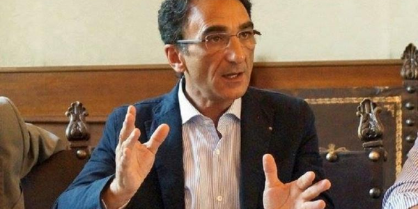 images Coronavirus. Il sindaco Abramo: "I due centri Covid-19 del capoluogo sono un "anticipo" dell’integrazione tra Policlinico e ospedale Pugliese"