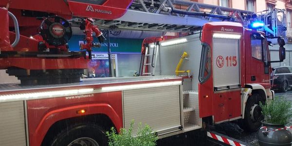 Omofobia sul palco a Crosia con "Il quadrato in Scena" images Omofobia sul palco a Crosia con "Il quadrato in Scena"