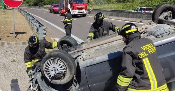 Incidente sulla 280, un'auto si ribalta e un uomo finisce in ospedale images Incidente sulla 280, un'auto si ribalta e un uomo finisce in ospedale