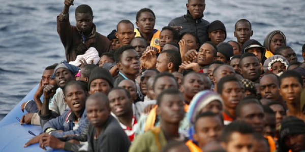 images Migranti, sbarcati a Reggio Calabria in 112 da nave Ong spagnola
