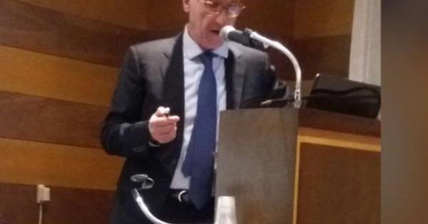 Coronavirus. A Catanzaro l'oncologo Squillace offre consulenze telefoniche e gratuite per tutti: pazienti non più soli images Coronavirus. A Catanzaro l'oncologo Squillace offre consulenze telefoniche e gratuite per tutti: pazienti non più soli