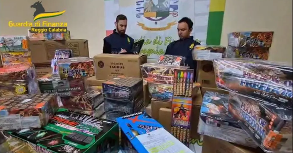 images Reggio, sequestrati  quasi 700 kg di botti 