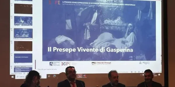 images Il Presepio vivente di Gasperina dell'Associazione 'Il sotterraneo' arriva dal Papa 