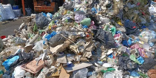 images Forti raffiche di vento, vietato il transito di alcuni mezzi sull'Autostrada nel Cosentino 