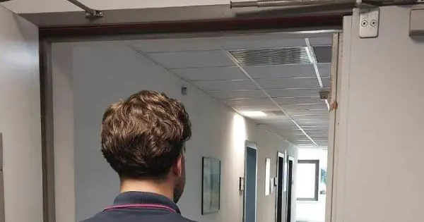 images Reggio Calabria, accerchiavano i coetanei per rubare i soldi: coinvolti 6 minorenni